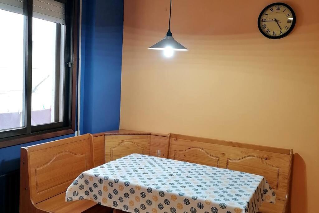 Apartamento Para 6 Personas En Barbastro Dış mekan fotoğraf