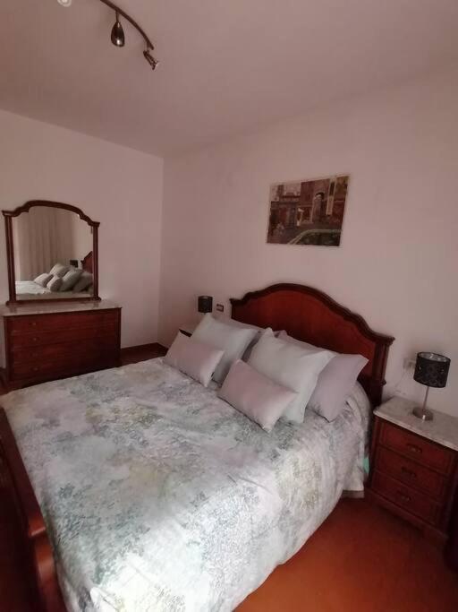 Apartamento Para 6 Personas En Barbastro Dış mekan fotoğraf